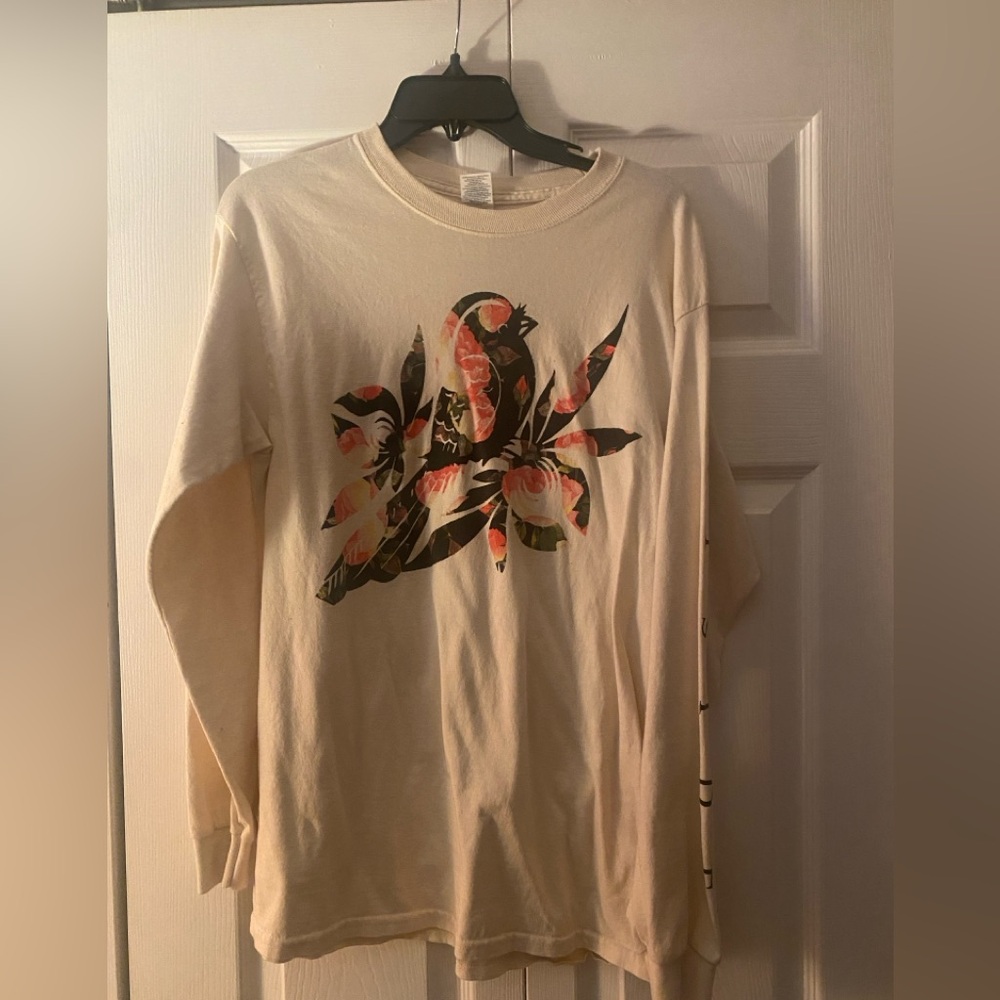 🎶Limited Edition Concert Merch! Bayside- Women’s Long Sleeve size Medium 🎶